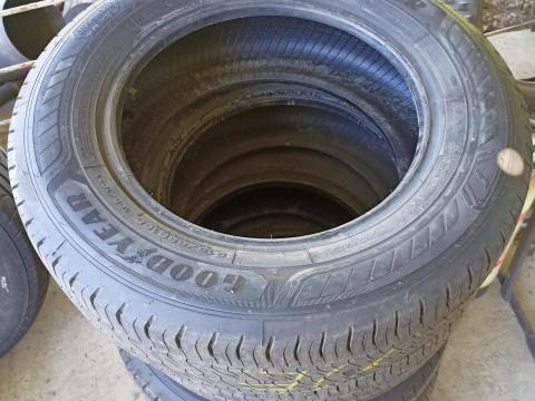 Good Year 215/65 R16C DOT 1325!!! 8, 5mm