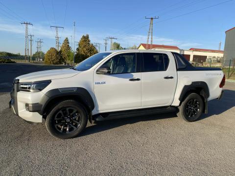 Toyota Hilux Invincible Sport