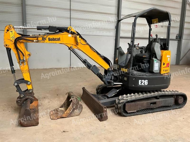 Bobcat E 26 / 2017 / 3 002 üzemóra / Lízing 20%-tól