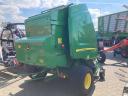 John Deere 864