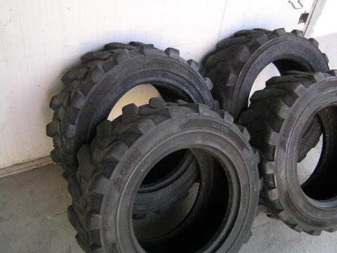 Rakodógép Bobcat gumik 10-16.5 (265/70-16.5)