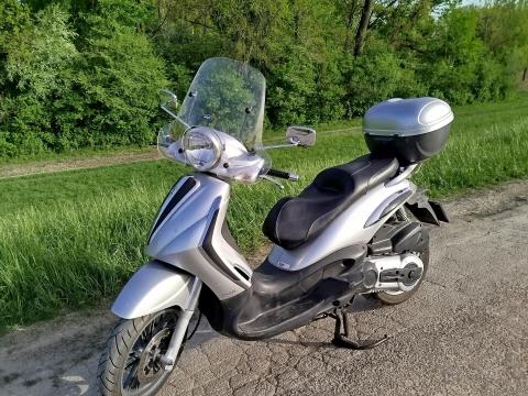 Piaggio Beverly 400 motorkerékpár