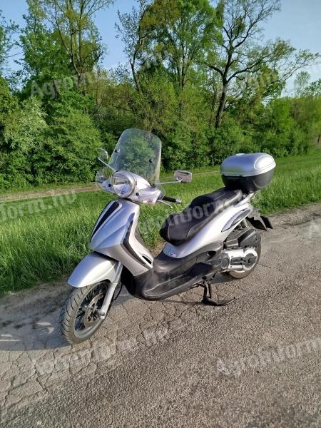 Piaggio Beverly 400 motorkerékpár