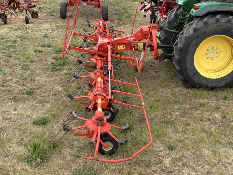 KUHN 8 rotoros rendterítő, rendkezelő, MTZ kategória