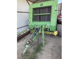 John Deere 570 körbálázó