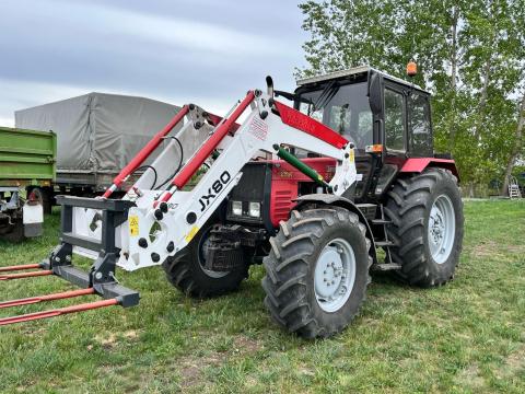 MTZ 892.2 + BlackBull JX 80 homlokrakodó 2800 üzemórával
