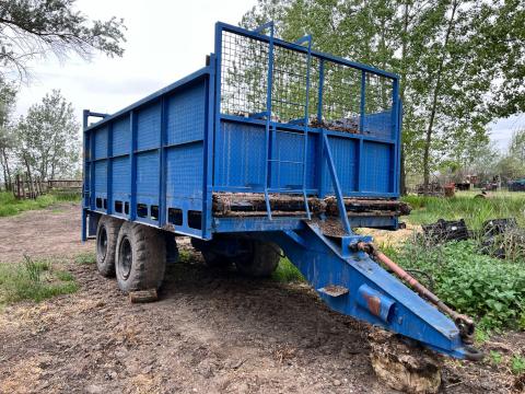Fortschritt T-088 szervestrágyaszóró felújított