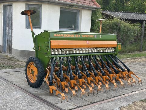 AMAZONE D7 Special 2,5 m gabonavetőgép