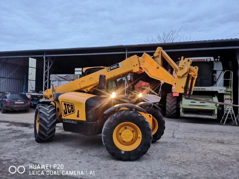 JCB 530-70 teleszkópos rakodó klímával