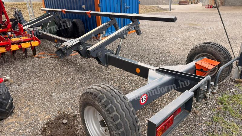 Kombájn asztal / adapter szállítókocsi
