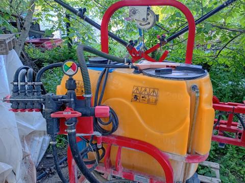 Jar-met permetező, 200 literes, 8 méteres kerettel