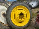 ÁPOLÓKERÉK,  MŰVELŐKERÉK GARNITÚRA JOHN DEERE,  NEW HOLLAND,  FERGUSON stb. 300/95R52 és 270/95R38,,,, 12.4-52 és 11.2-38