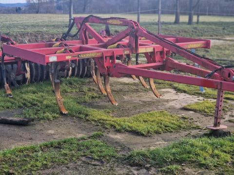Vaderstad Cultus CS 300 Vaderstad Cultus CS 300