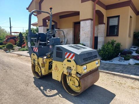 Bomag BW 100 AD-3 típusú vibrohenger