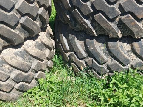 Eladó 560/60 R22.5 BKT gumi