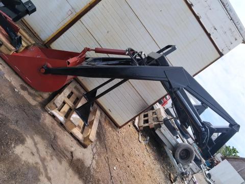 MTZ homlokrakodó