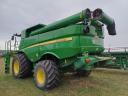 John Deere S790i