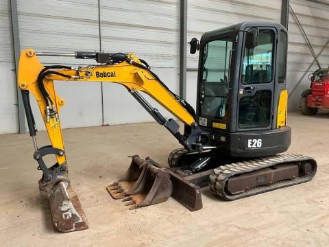 Bobcat E 26 EM / 2016 / 2 993 h üzemóra / Lízing 20%-tól Bobcat E 26 EM / 2016 / 2 993 h üzemóra / Lízing 20%-tól