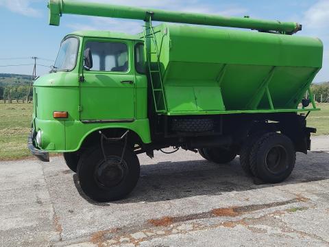 IFA W50LA takarmány- és terményszállító felépítménnyel