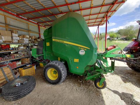 John Deere 451 M