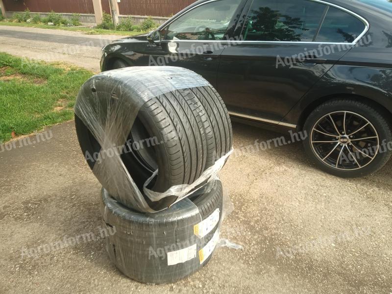 Pirelli Powergy XL 235/45-18 98Y nyári gumiabroncs