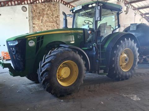 John deere 8270R John deere 8270R