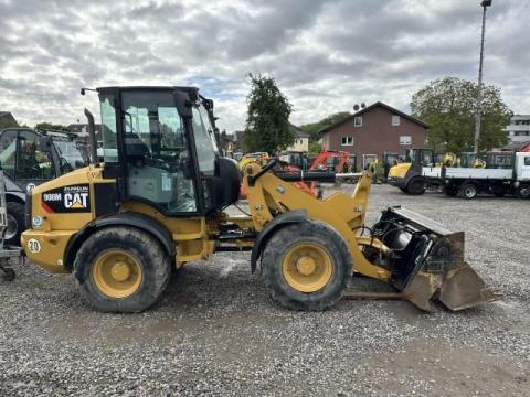 Caterpillar 908 M / 2017 / 3133 h üzemóra / Lízing 20%-tól