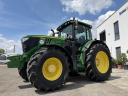 John Deere 6215R
