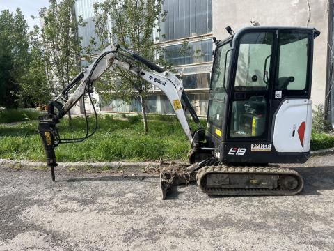 Bobcat E19 használt gumihevederes homlokrakodó