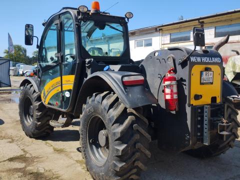 Eladó teleszkópos rakodógép New Holland TH 7.37 Plus Eladó teleszkópos rakodógép New Holland TH 7.37 Plus