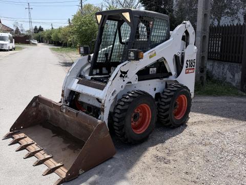 Bobcat S185 homlokrakodó munkagép