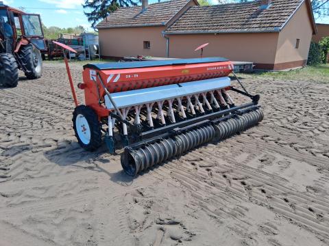 Reform semo 99 3/25 tip apró magos vetőgép tömörítőhengerrel Reform semo 99 3/25 tip apró magos vetőgép tömörítőhengerrel