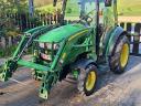 John Deere 3038