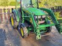 John Deere 3038