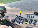 John Deere 3038