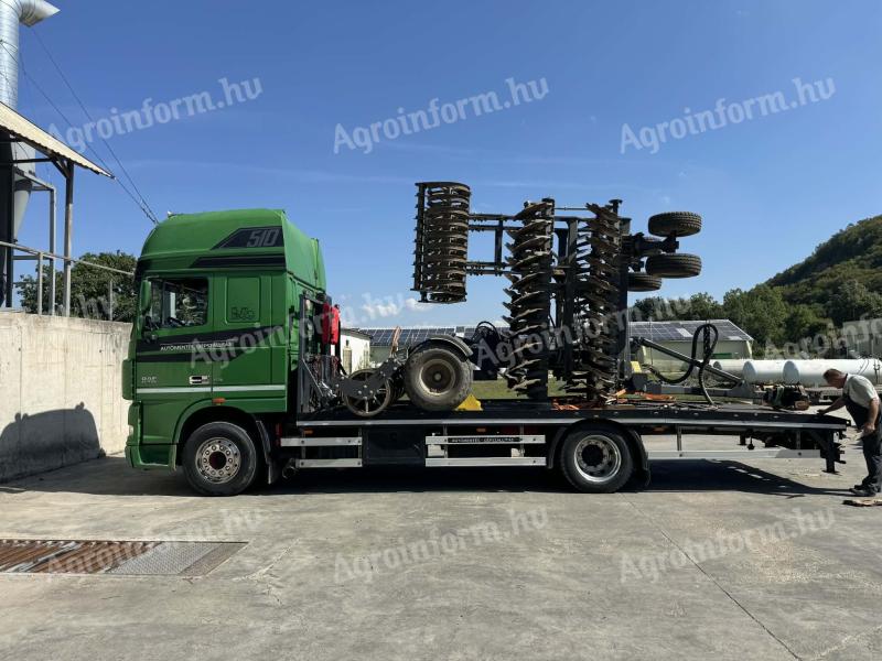 Gépszállítás MZT,  IFA,  CLASS,  TÁRCSA,  EKE,  MUNKAGÉP,  JCB,  CASE
