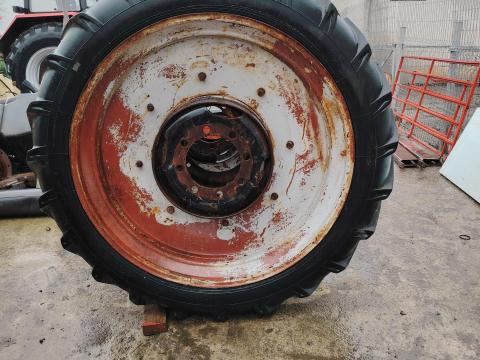 Ikresített szerelt kerék 9,5-42 méretben Ikresített szerelt kerék 9,5-42 méretben