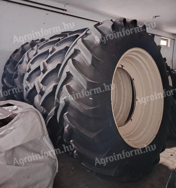 18,4R42 Alliance szerelt kerekek New Holland felnivel