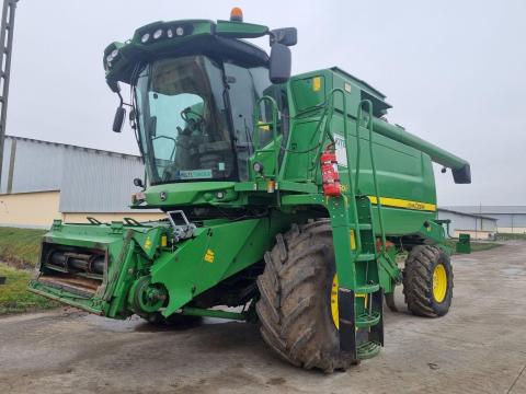 JOHN DEERE T660i