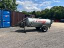 Fliegl 3000 l-es szippantó, vízszállító kocsi