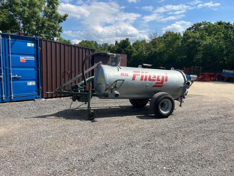 Fliegl 3000 l-es szippantó, vízszállító kocsi Fliegl 3000 l-es szippantó, vízszállító kocsi