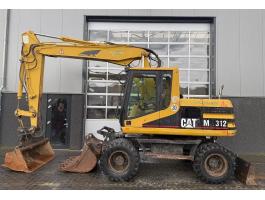 Caterpillar M312 / 2000 / 8 613 üzemóra / Lízing 20%-tól