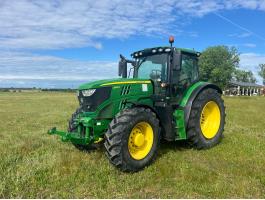 John Deere 6155R Traktor