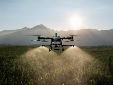Hivatalos drónos permetezés – DJI Agras T100 Hivatalos drónos permetezés – DJI Agras T100