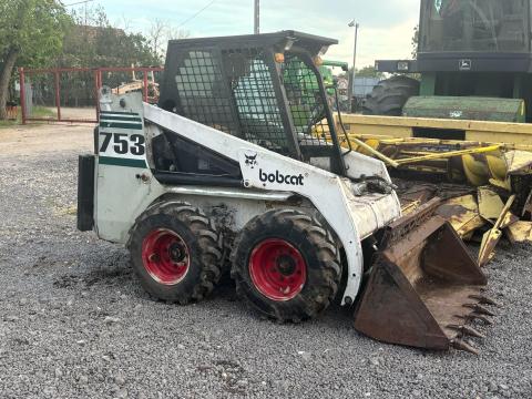 Bobcat 753 csúszókormányzású rakodó Bobcat 753 csúszókormányzású rakodó