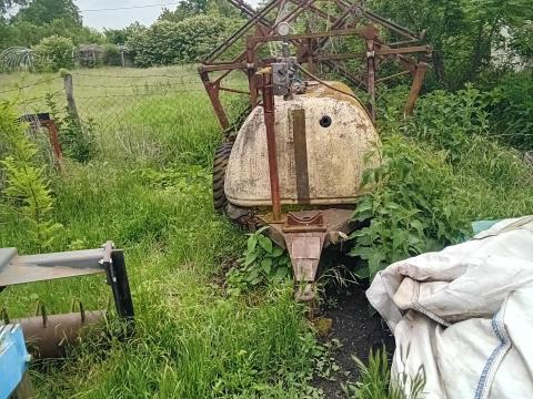 Eladó Mezőgazdasági Eszközök Eladó Mezőgazdasági Eszközök