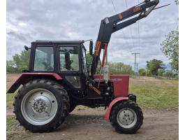 MTZ 82 homlokrakodóval