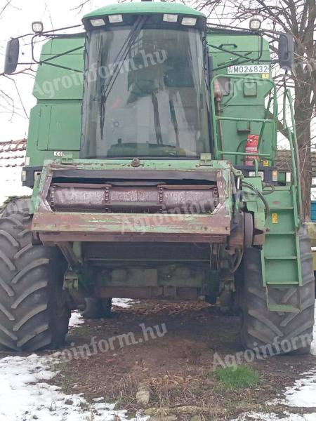 John Deere 2264 kombájn