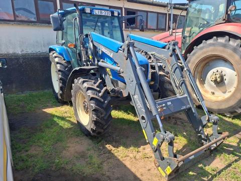 NEW HOLLAND T5050 homlokrakodóval NEW HOLLAND T5050 homlokrakodóval