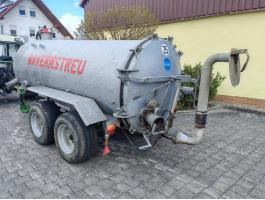 6000 l szippantó, tartálykocsi